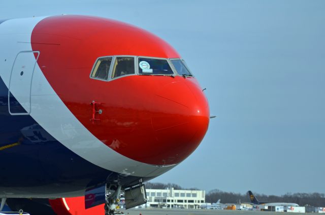 BOEING 767-300 (N36NE) - Beautiful nose