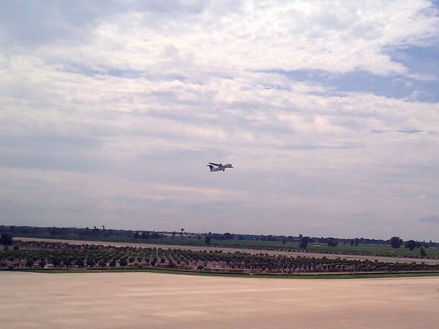 Aerospatiale ATR-42-300 (AP-BHN)