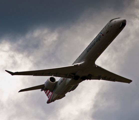 Canadair Regional Jet CRJ-900 (N574NN)