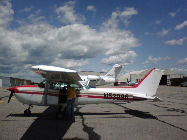 Cessna Skyhawk (N53996)