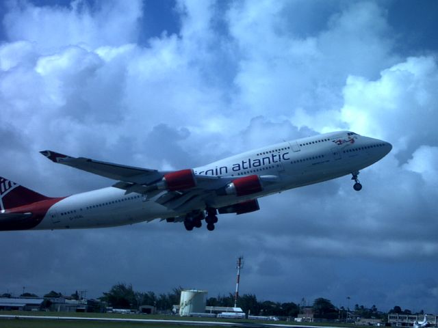 Boeing 747-400 (G-VGAL)