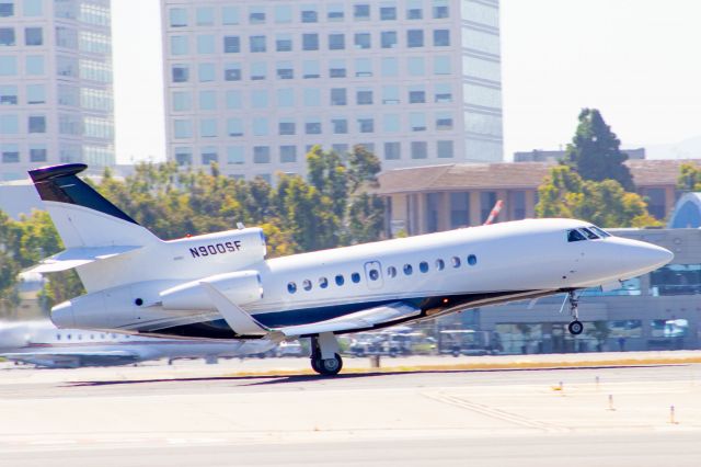 Dassault Falcon 900 (N900SF)