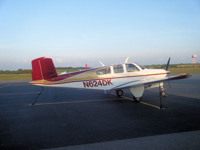 Beechcraft 35 Bonanza (N624DK)