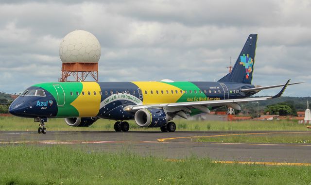 EMBRAER 195 (PR-AYV)