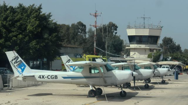 Cessna 152 (4X-CGB) - The ramp and the tower at Herzliya airfield 