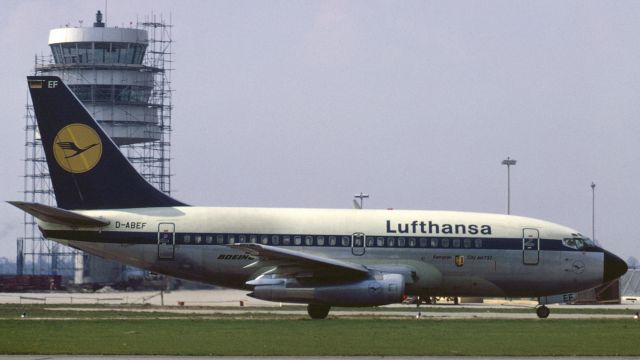 Boeing 737-100 (D-ABEF) - April 1970 at Düsseldorf (EDDL)