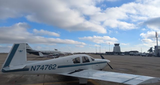 Mooney M-20 (N74762)