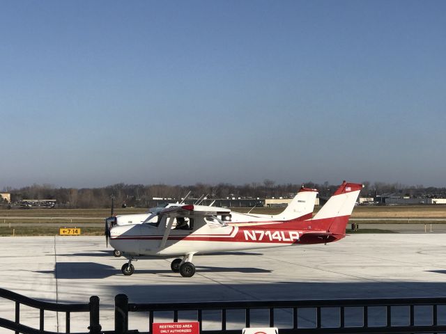 Cessna Commuter (N714LR)