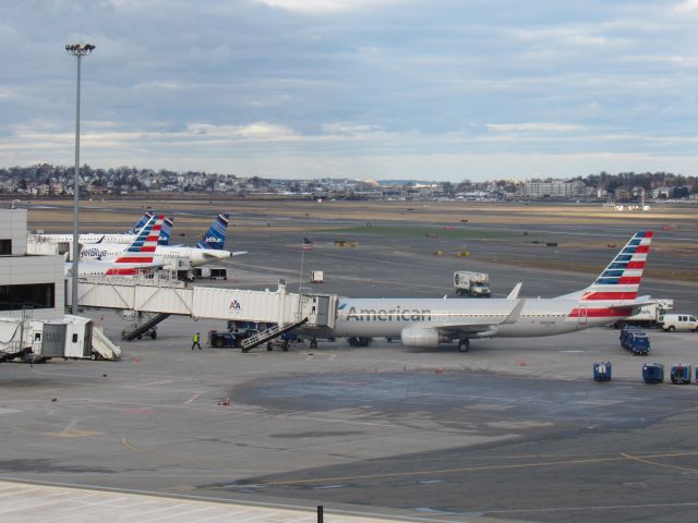 Boeing 737-800 (N800NN)