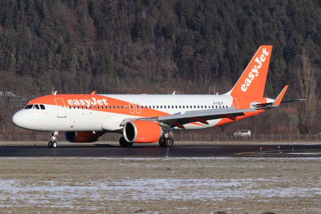 Airbus A320neo (G-UZLF)