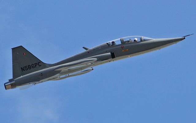 Northrop T-38 Talon (N586PC) - Taking off from the Van Nuys Airport.