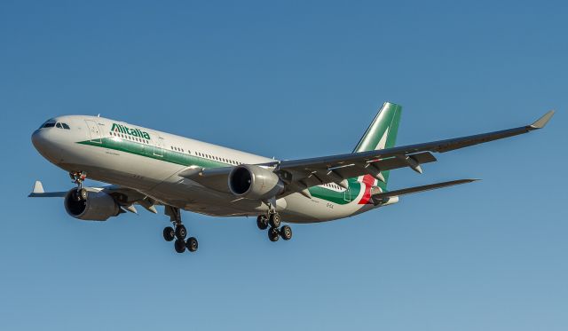 Airbus A330-200 (EI-EJL)