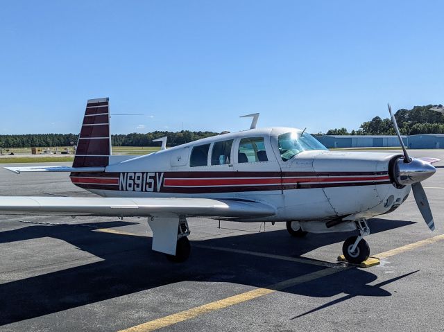 N6915V — - Beautiful Mooney F visits Salisbury. 