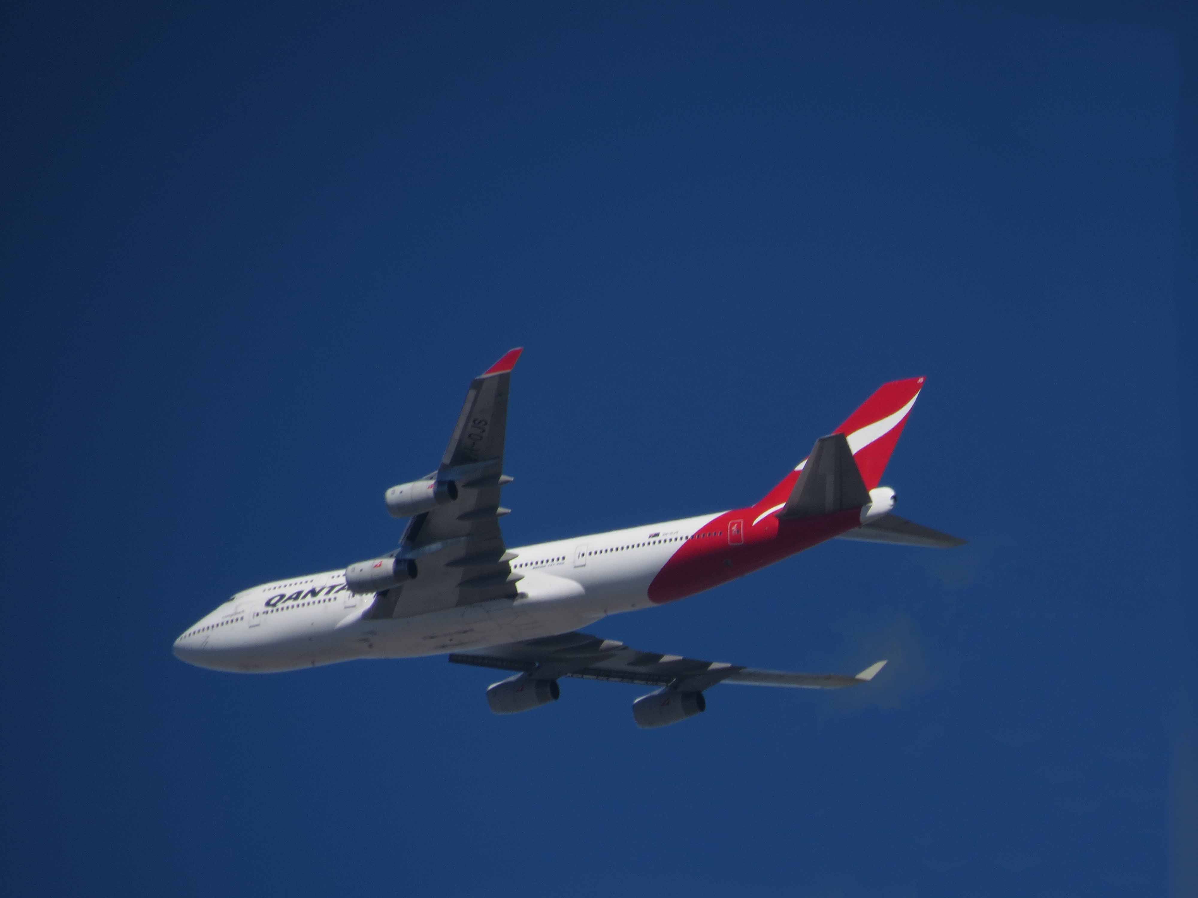 Boeing 747-200 (VH-OJS)