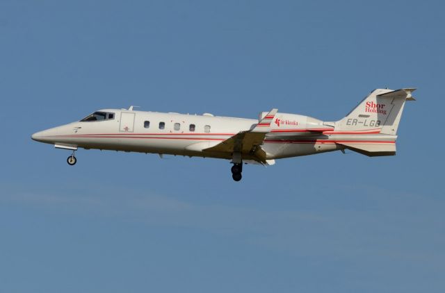 Learjet 60 (ER-LGB)