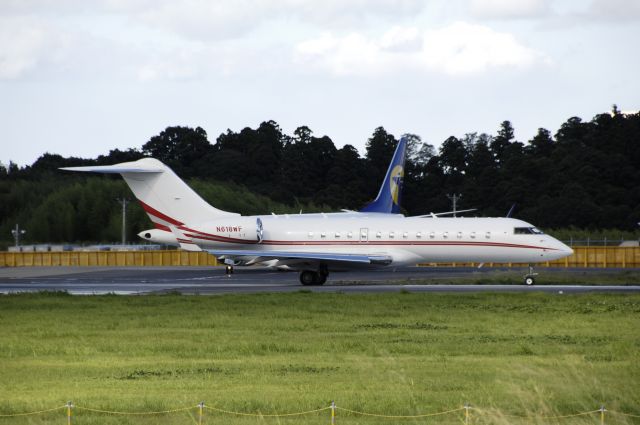 Bombardier Global Express (N618WF) - Departure at Narita Intl Airport Rnwy16R on 2012/08/18 Global Express