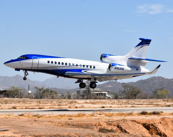 Dassault Falcon 7X (N963RS)