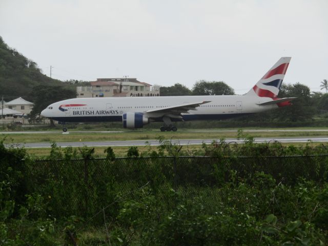 Boeing 777-200 (G-VIIV)