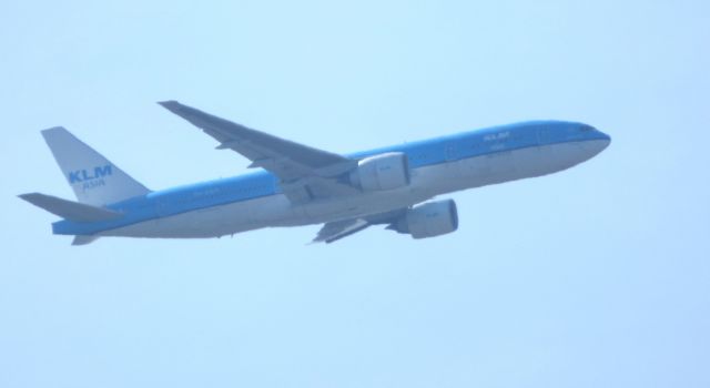 Boeing 777-200 (PH-BQM) - Shown here is a KLM "Asia" Boeing 777-200 a few minutes until landing in New York in the Spring of 2017.