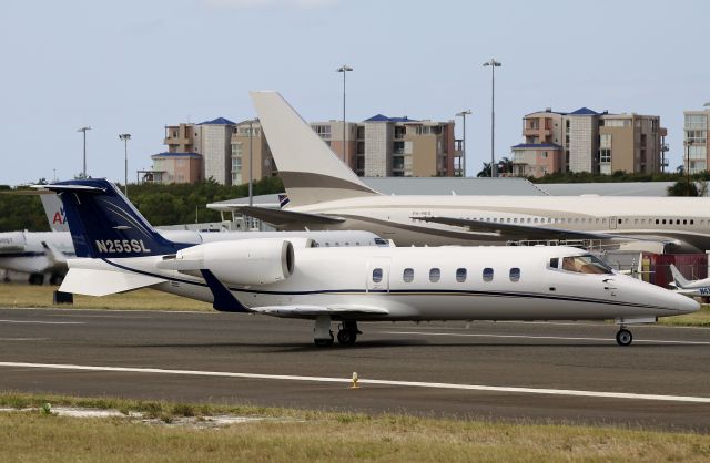 Learjet 60 (N255SL)