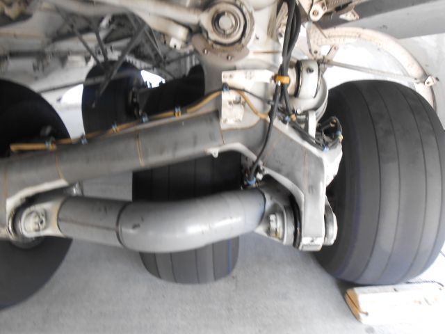 Boeing Globemaster III — - Rear left landing gear of a USAF C-17 at KDOV. (Dover AFB)