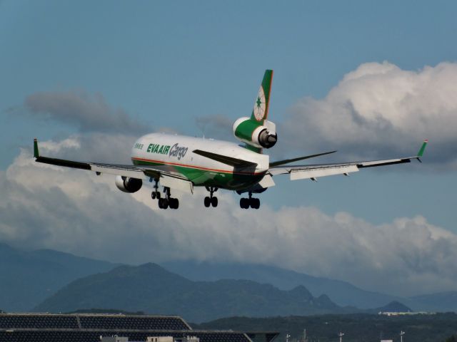 Boeing MD-11 (B-16112)