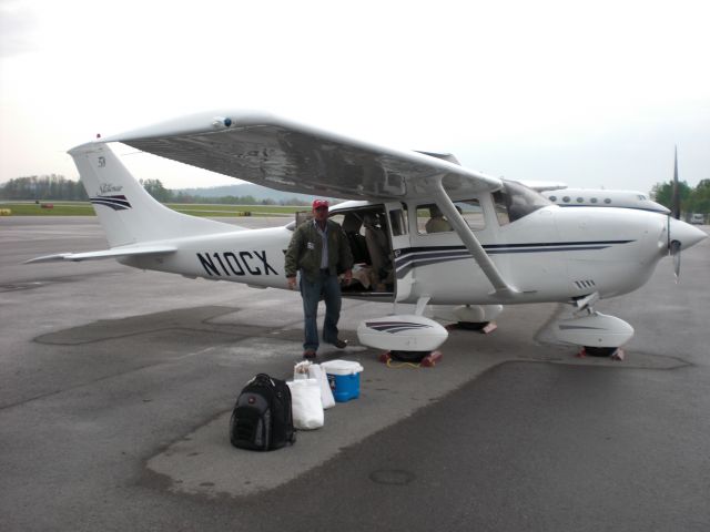 Cessna 206 Stationair (N10CX)