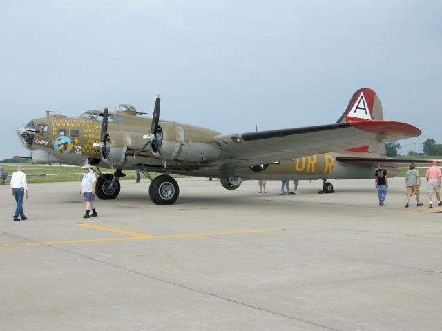 Boeing B-17 Flying Fortress —