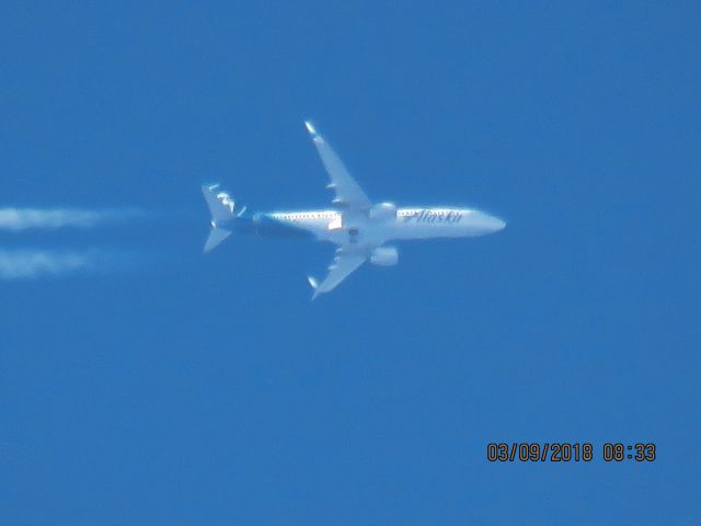 Boeing 737-900 (N268AK)