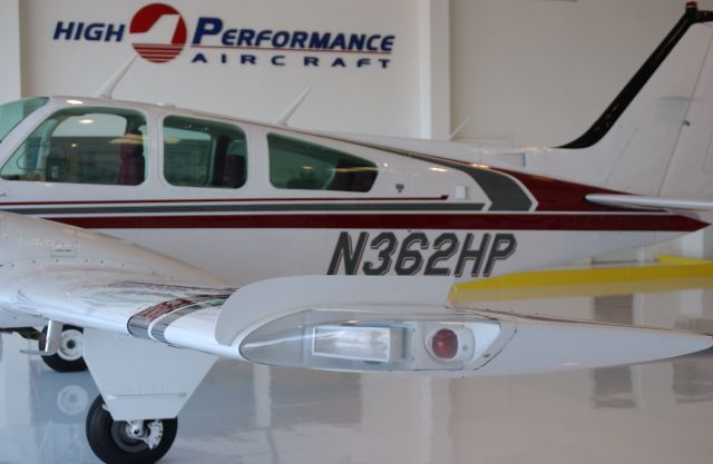 Beechcraft 55 Baron (N362HP)