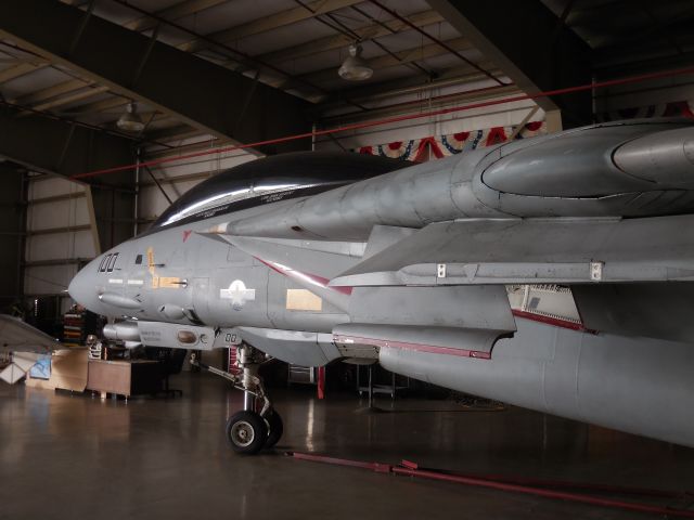 Grumman F-14 Tomcat (16-4342) - VF-31