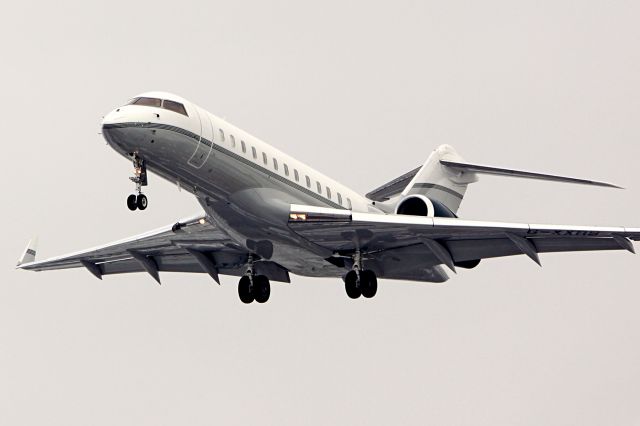 Bombardier Global Express (G-XXRS)