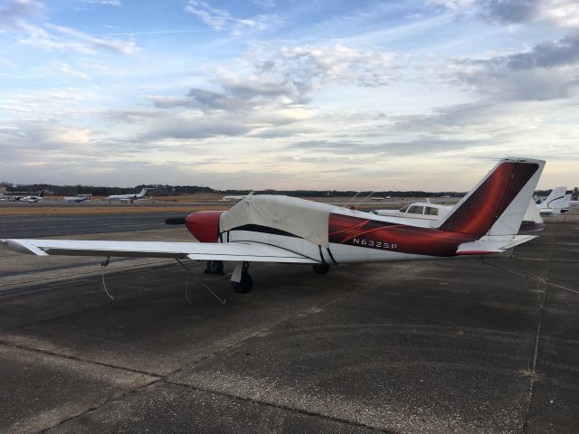 Piper PA-24 Comanche (N6325P)