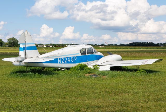 Piper Apache (N2248P)