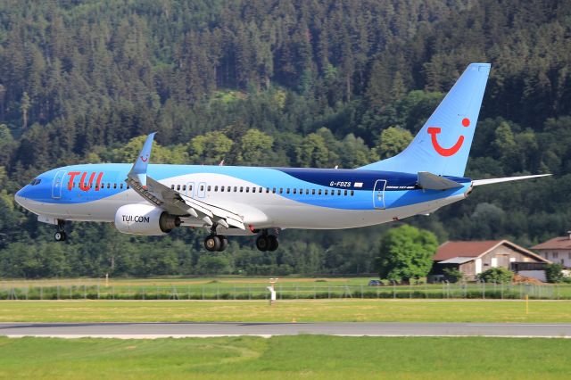 Boeing 737-800 (G-FDZS)