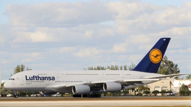 Airbus A380-800 (D-AIMN)