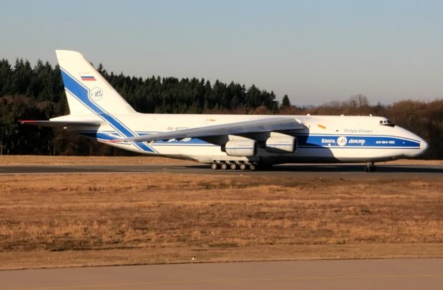 Antonov An-12 (RA-82078)