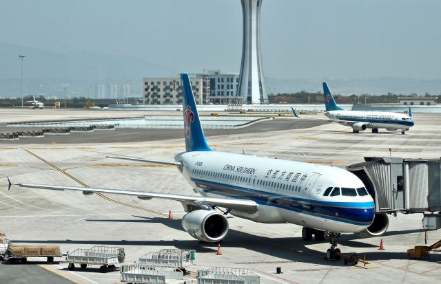 Airbus A320 (B-6588)