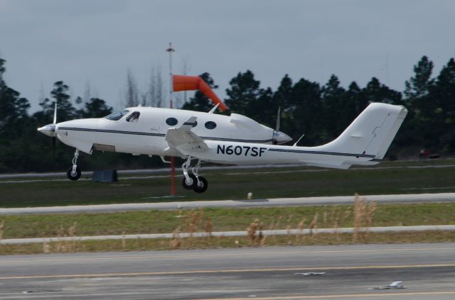 Adam A-500 (N697SF)