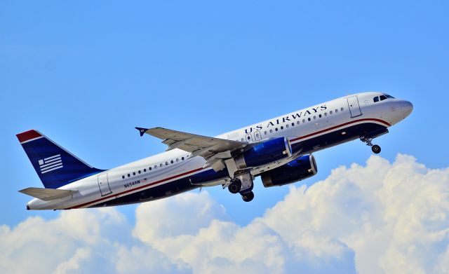 Airbus A320 (N654AW) - N654AW US Airways 1999 Airbus A320-232 C/N 1050  Las Vegas - McCarran International (LAS / KLAS) USA - Nevada, July 21, 2012 Photo: Tomás Del Coro