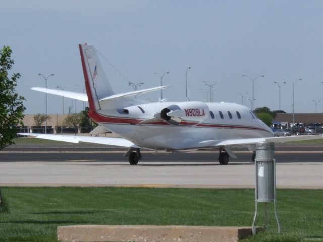 N909LA —