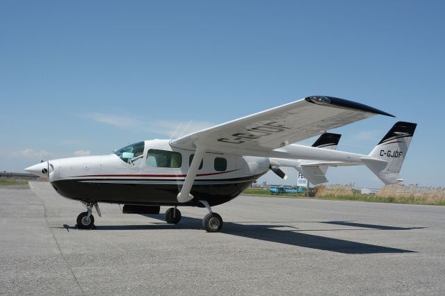 Cessna Super Skymaster (C-GJDF)