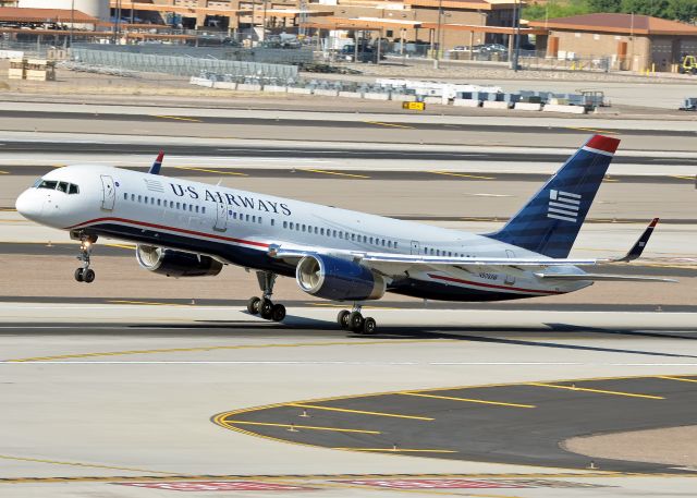 Boeing 757-200 (N908AW)