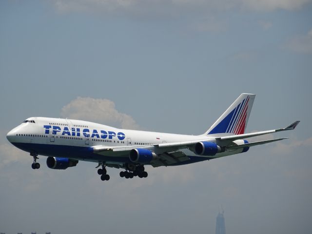 Boeing 747-400 (EI-XLH)