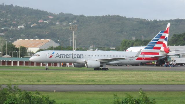 Boeing 757-200 (N192AN)