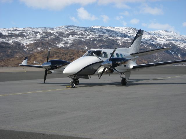 Beechcraft Duke (N626N) - parked at Narsarsuaq, Greenland