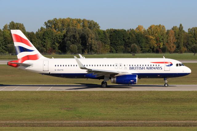 Airbus A320 (G-EUYX)