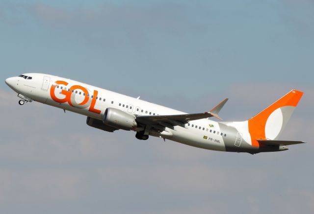 Boeing 737-800 (PR-XML)