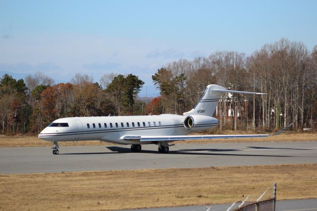 BOMBARDIER BD-700 Global 7500 (N729KF)