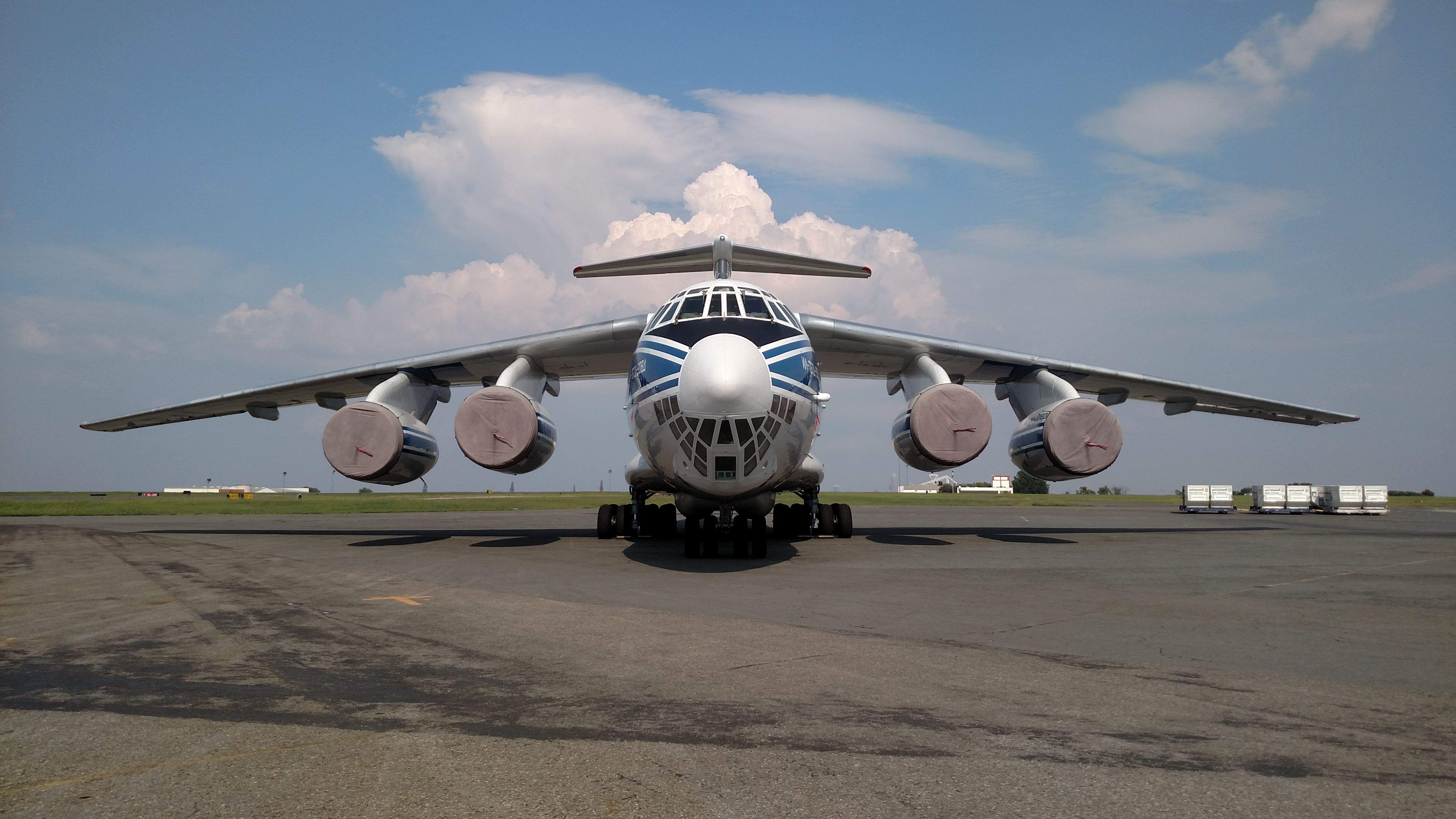 Ilyushin Il-76 (RA-76511)